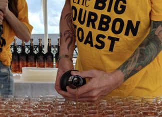 New Riff Distilling Hosts 2,200 Bourbon Enthusiasts at First-Ever “Big Bourbon Toast”
