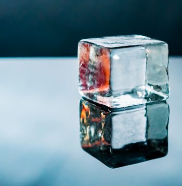 3 High End Ice Molds an Avid Whiskey Drinker Needs to Own