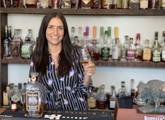 Lockbox Offers Bourbon Knowledge You Can Bank on with Cocktail, Savings, and Booze Classes 21C Bartender Norma Beekman gets behind the bar at Justins' House of Bourbon in Downtown Lexington.