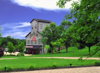 Bullitt County’s Wine & Whiskey Trail Offers the Best of Both Worlds