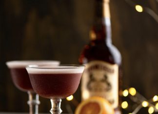 Add Some Festive Cheer to Your Cocktail With This Spiced Wine Bourbon Sour