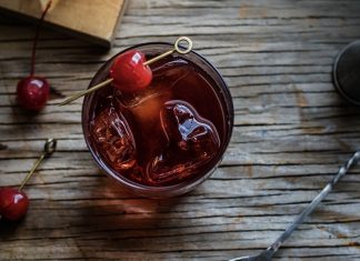 This Simple Second Circle Cocktail Will Put You in the Holiday Spirit
