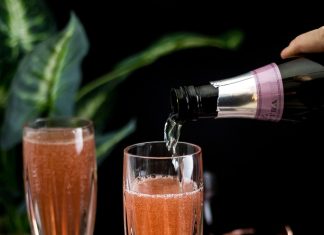 Cocktail Contessa’s Raspberry Bourbon Bubbles for New Years Eve